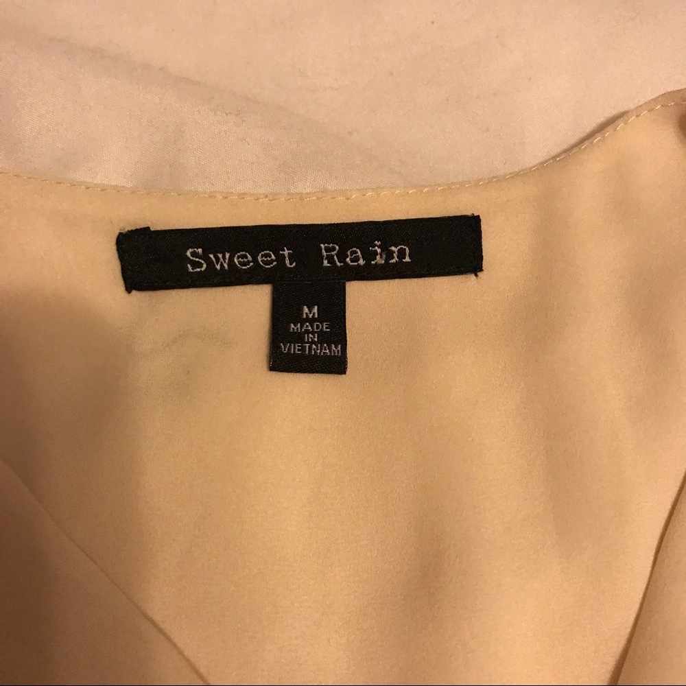 Ivory Blouse - Picture 2 of 2